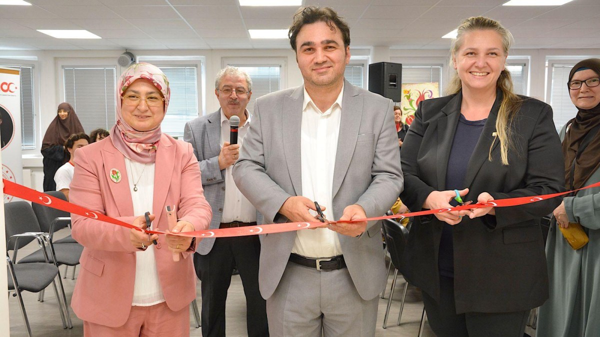 FRANKFURT TÜRK KÜLTÜR MERKEZİNDE MUHTEŞEM  ÇİNİ SANATI VE NEY KONSERİ