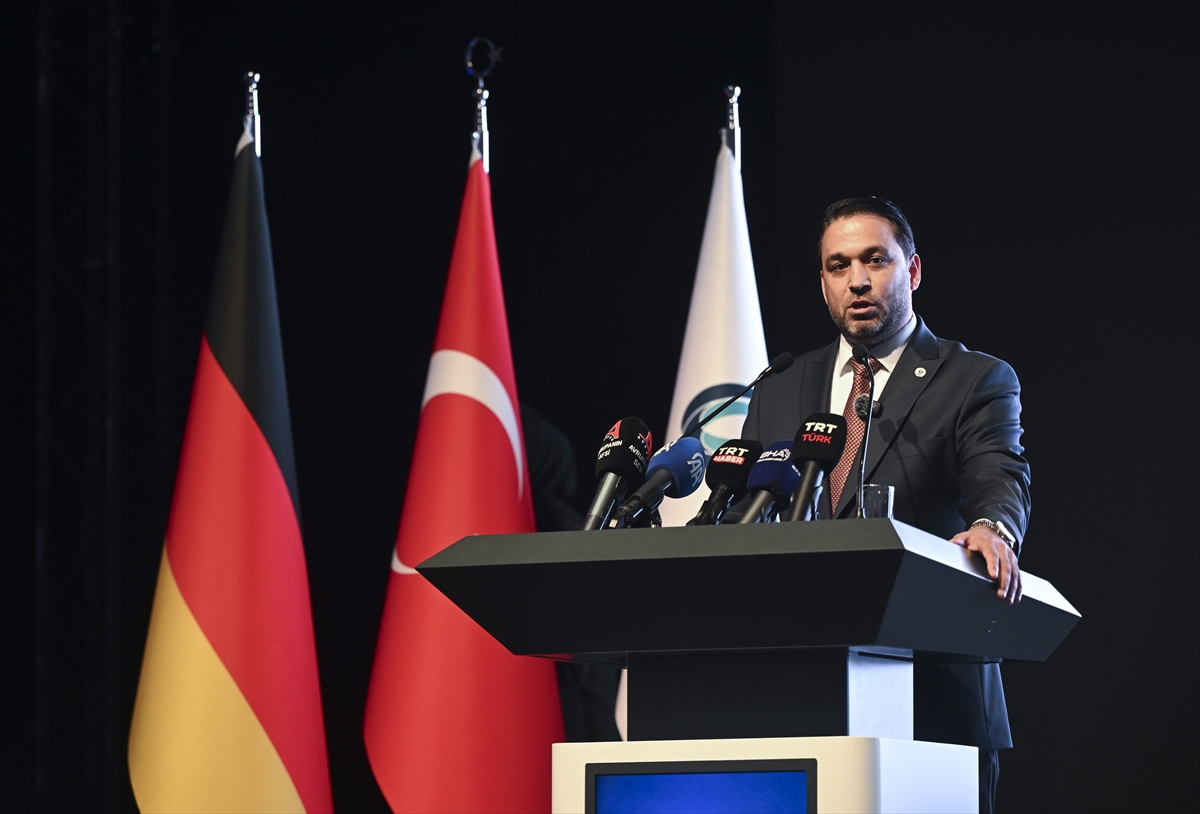 UID'nin 9. Olağan Genel Kurulu'nda Kenan Aslan güven tazeledi