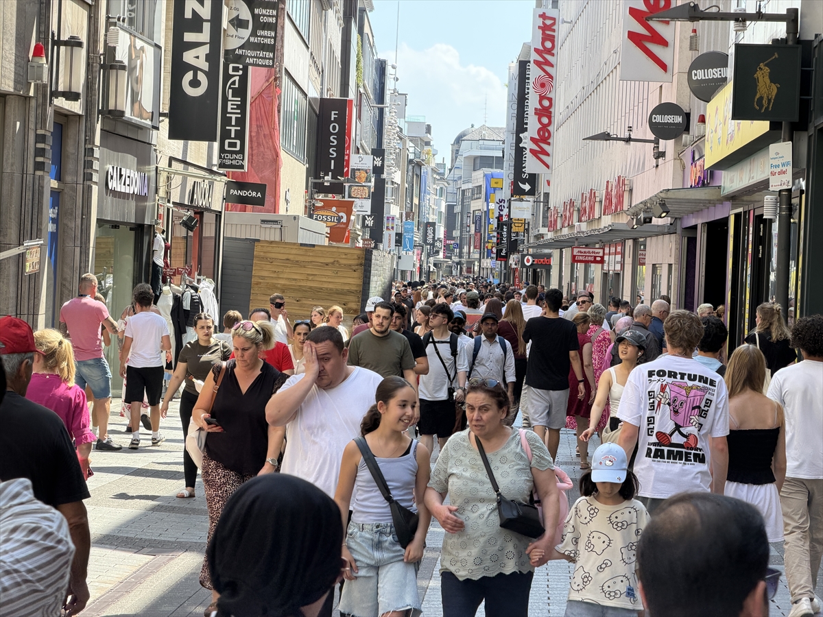 Almanya'da sıcak hava etkili oluyor