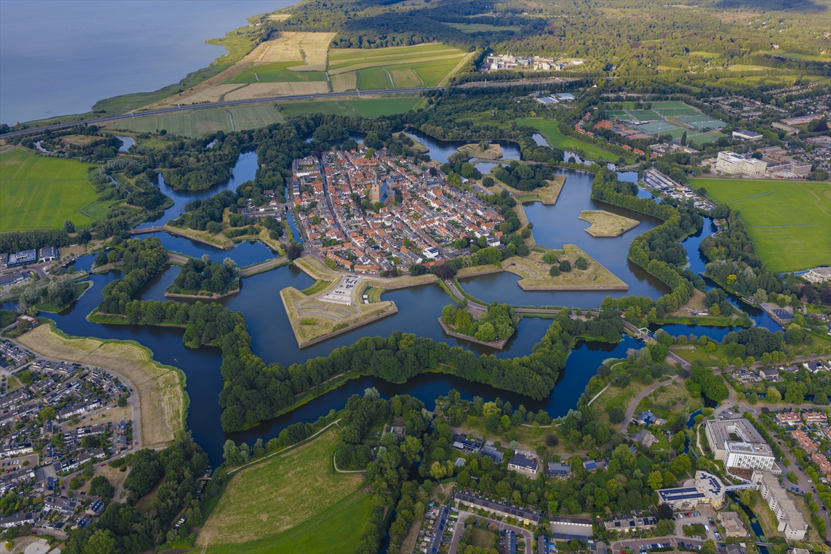 Hollanda'nın yıldız biçimli şehri: Naarden