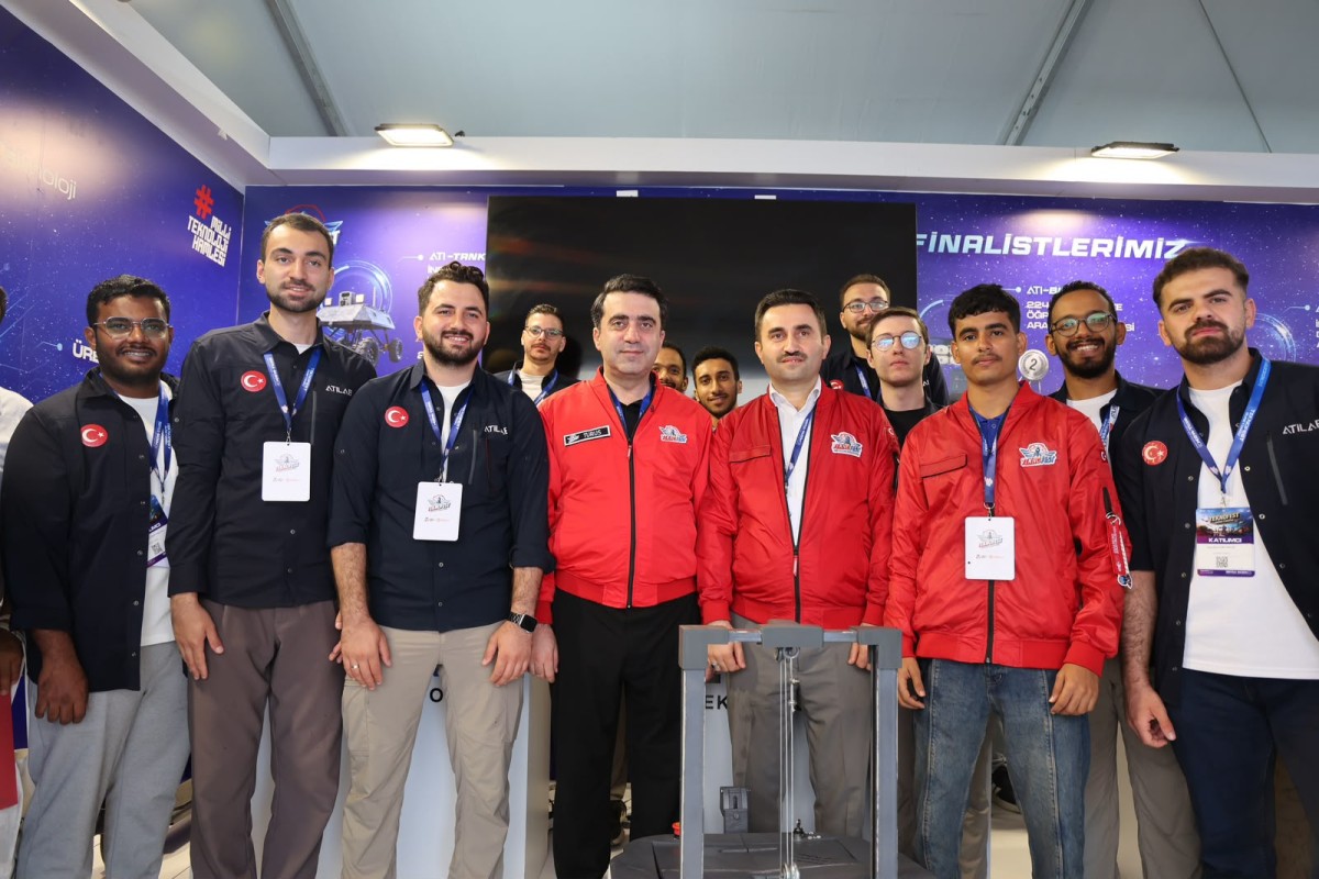 Dünyanın dört bir yanından teknolojinin kalbine: YTB gençleri TEKNOFEST’te